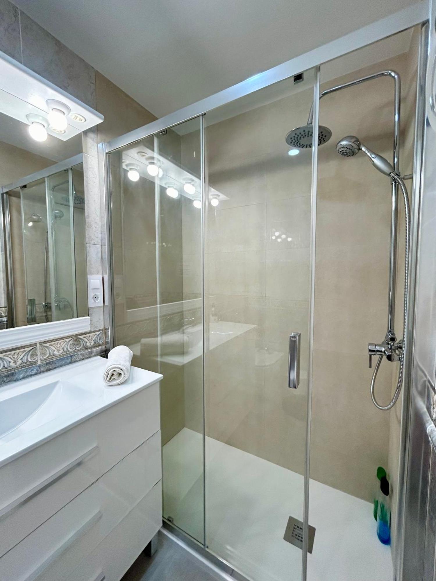 ברצלונה Apartment Sagrera מראה חיצוני תמונה